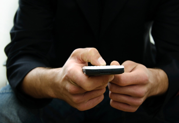 US-CELLULAR-SPECTRUM-LICENSE-SALE-366X251 us-cellular-spectrum-license-sale-366x251