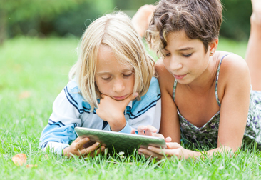 SUMMER-SAFETY-MOBILE-TECHNOLOGY-366X251 Summer-Safety-Mobile-Technology-366x251