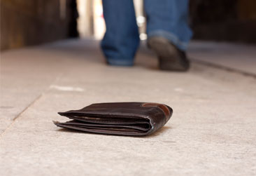 LOST-WALLET-366X251 lost-wallet-366x251