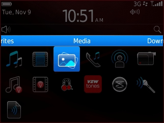 Home screen Media tray with Pictures